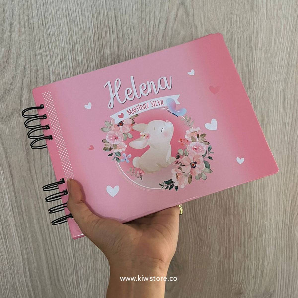 Libro de Bebé Conejo Acuarela